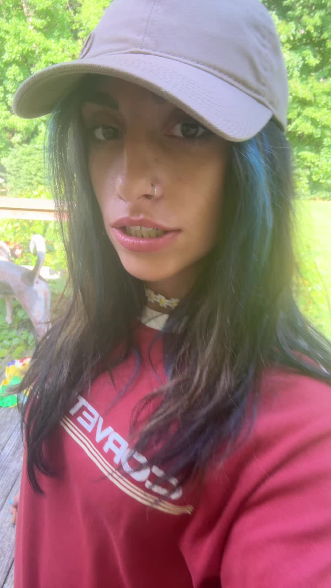 @weed queen