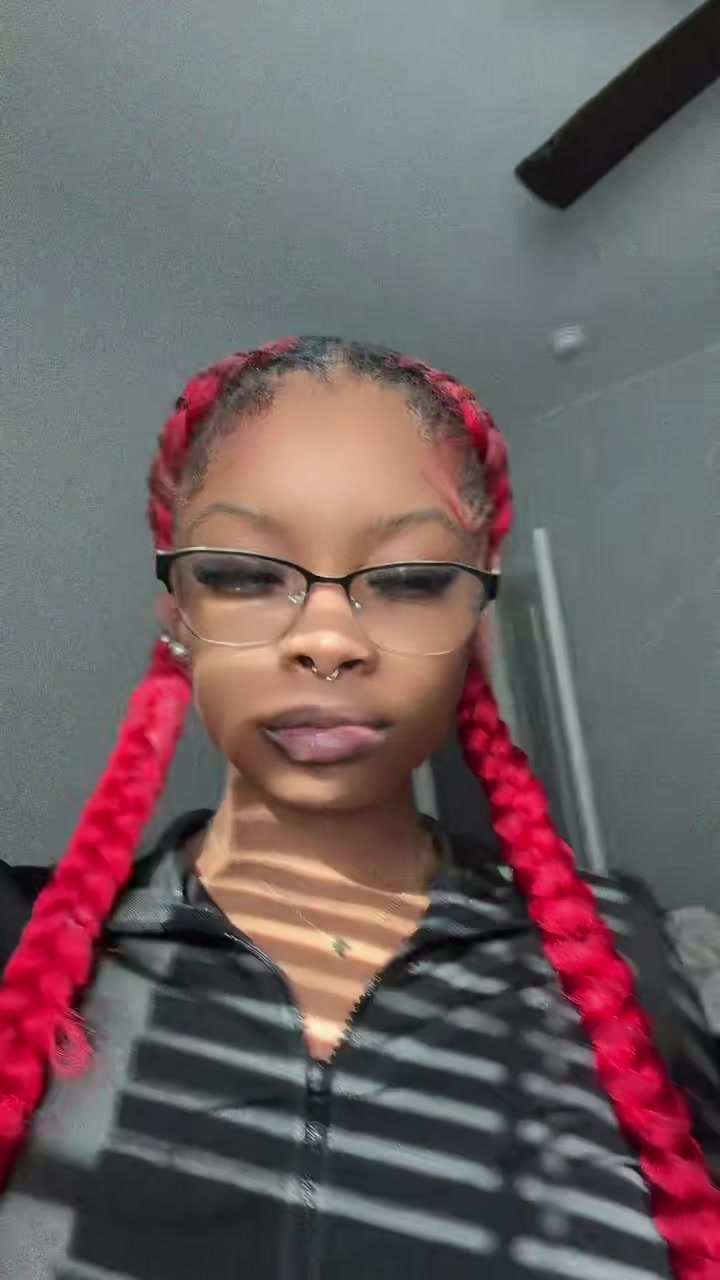 @🦈