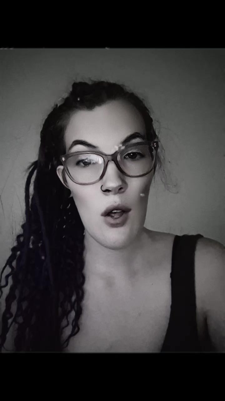 @glitterpoop22