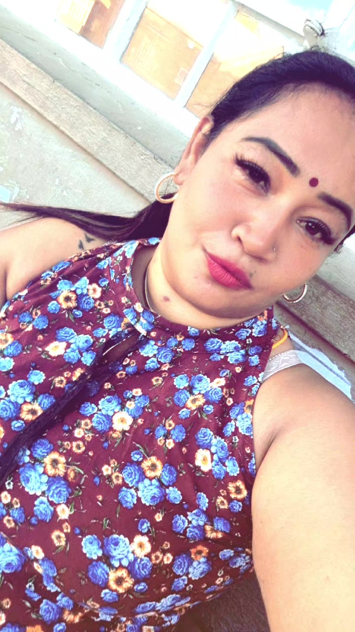 @Brinda_😗