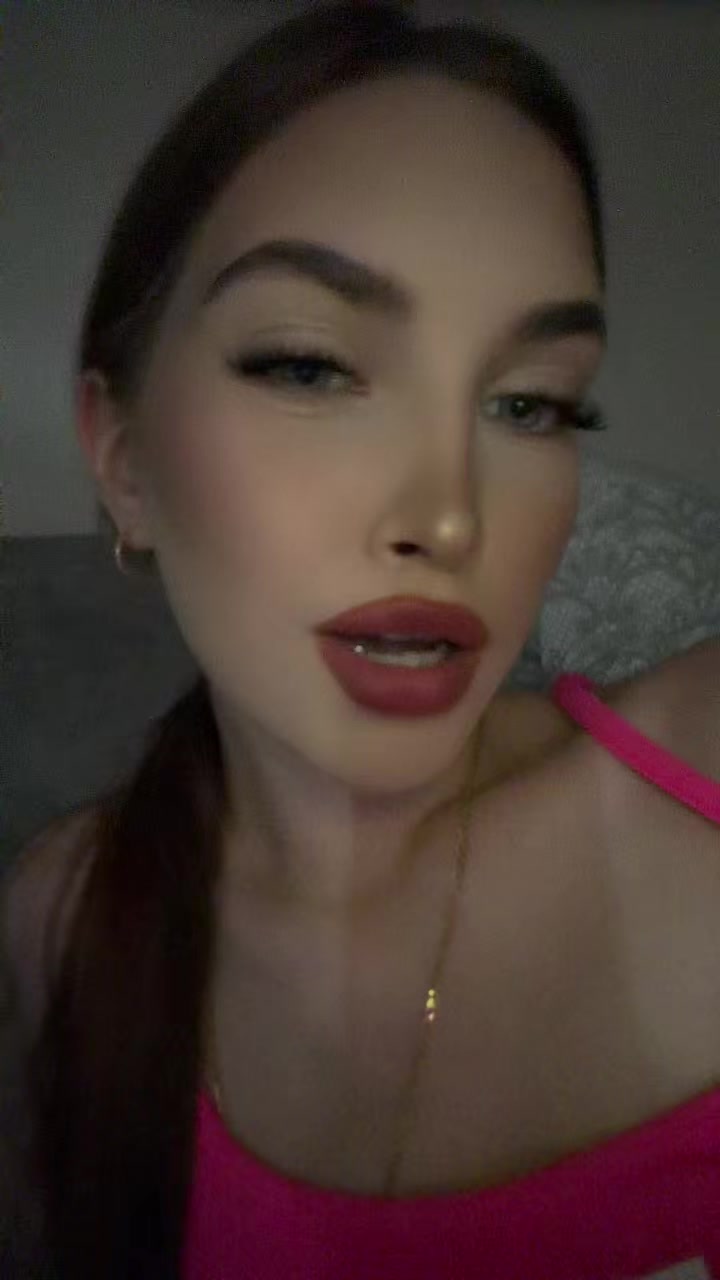@viiora000