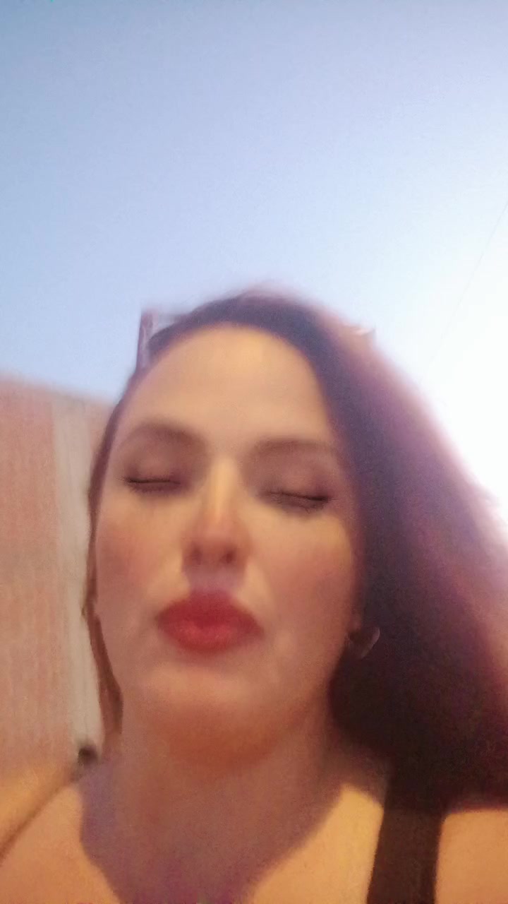@Nadia Bolivar