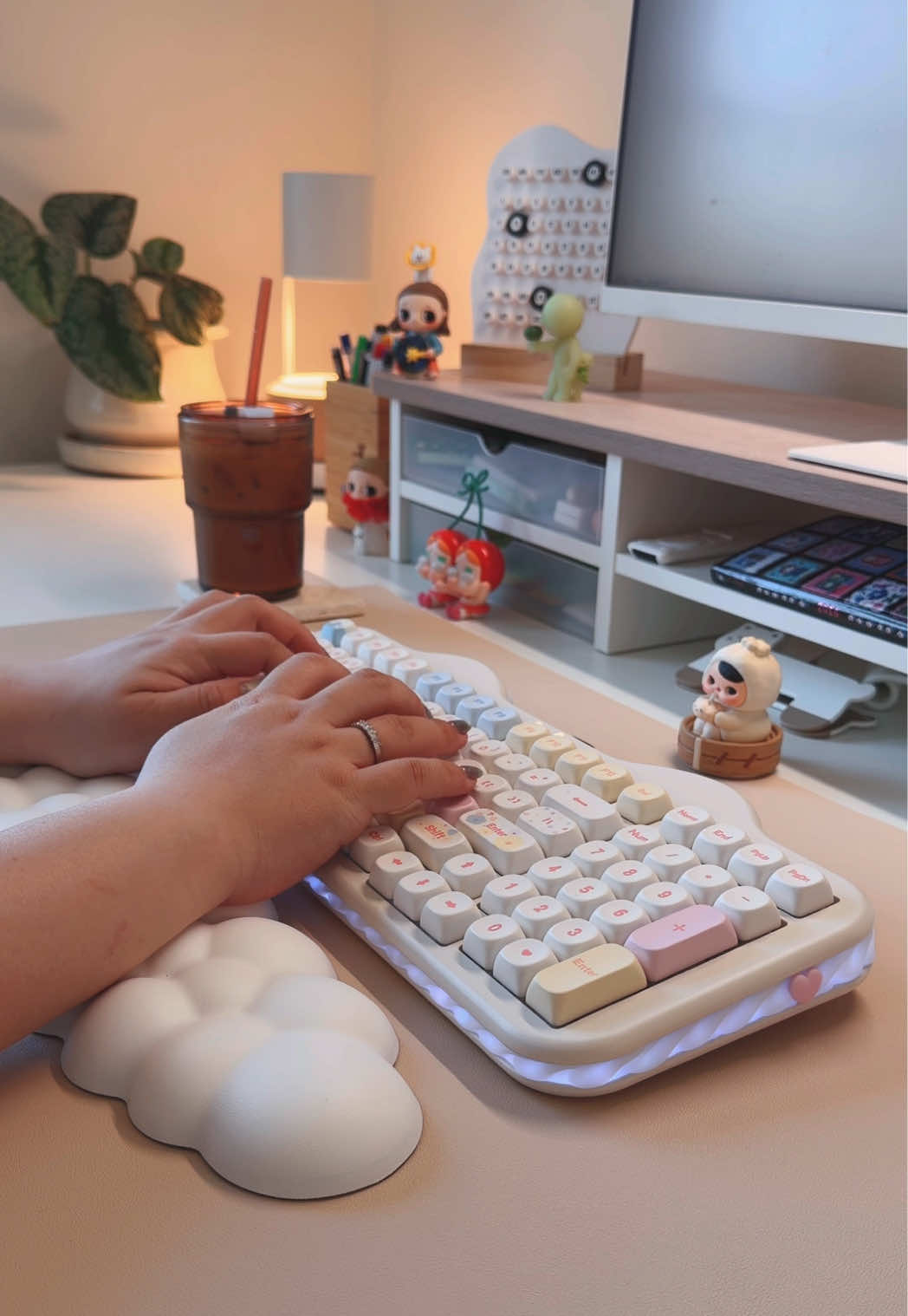 @vicky˚ʚ♡ɞ˚