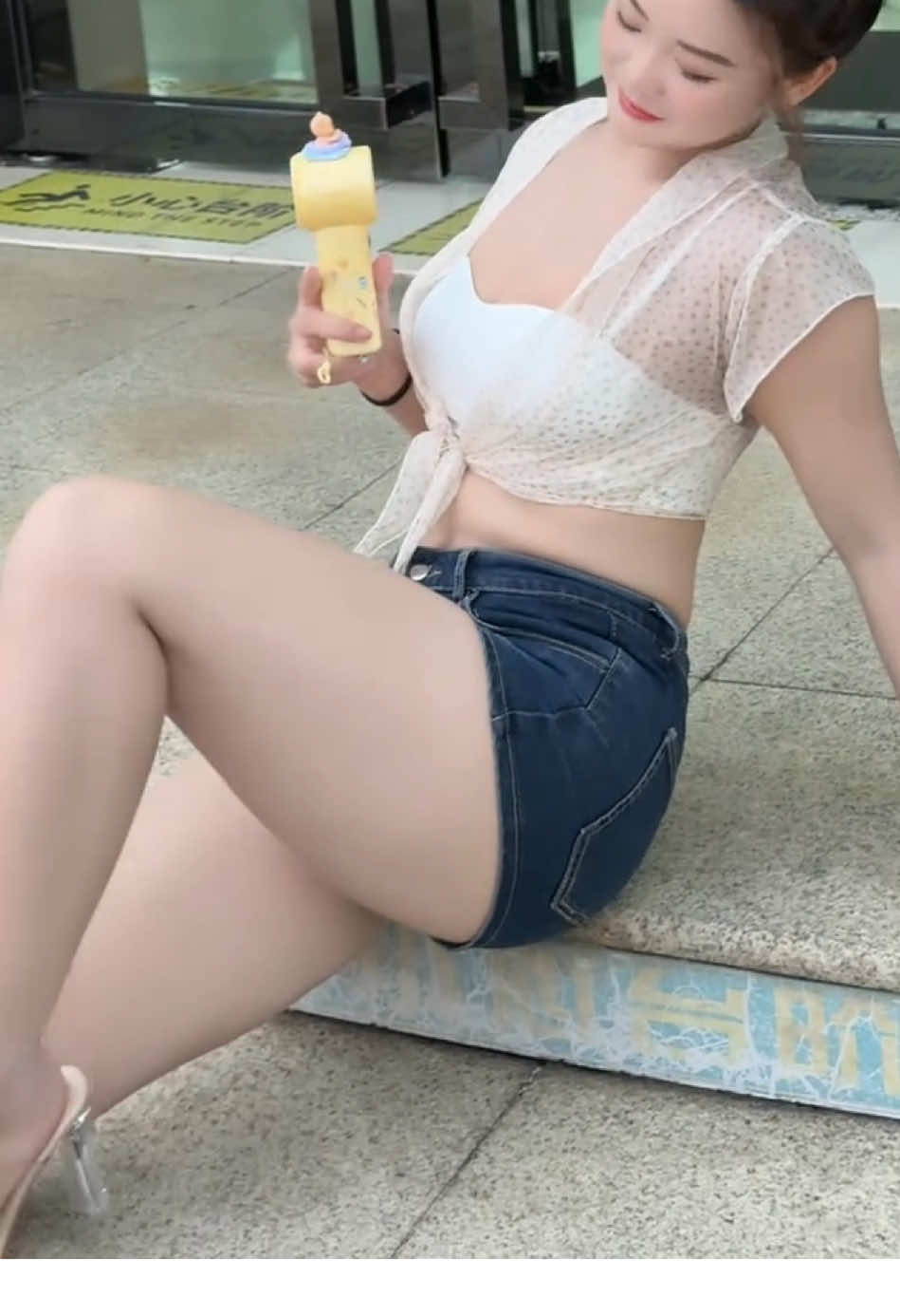 @Linda066