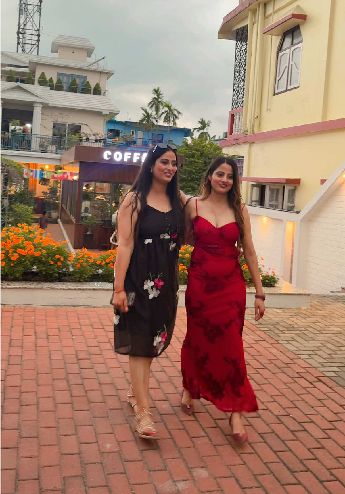 @Indu _-niraula🇳🇵🇦🇪