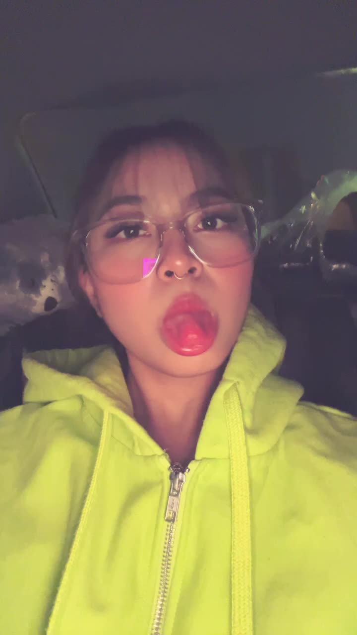 @yuriv