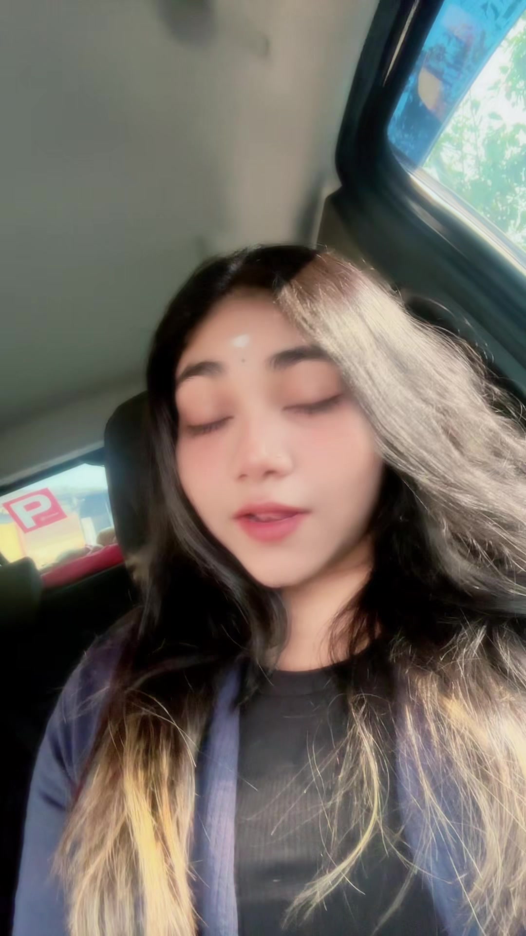 @~ 🦋 .