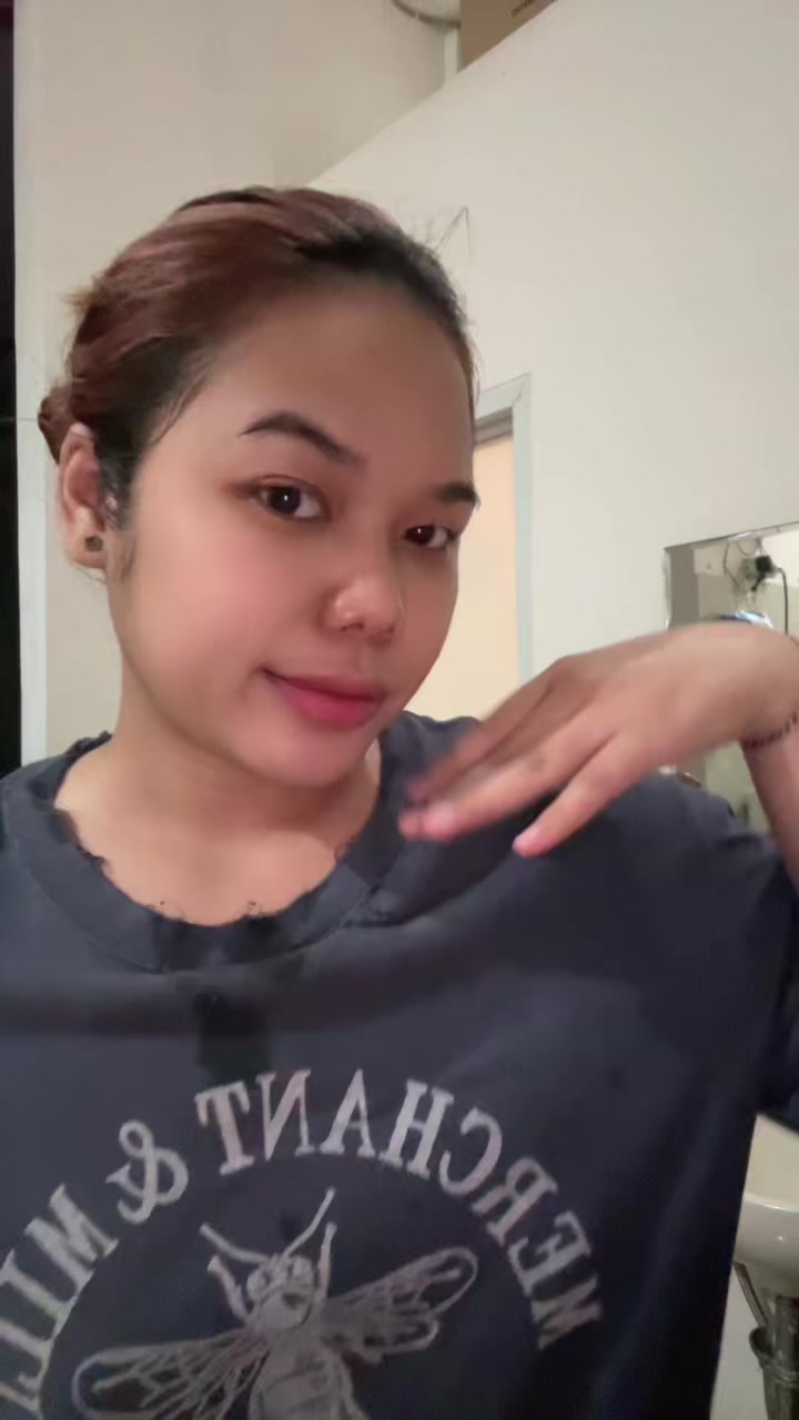 @angieneey