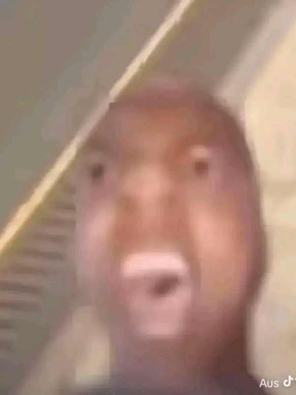 @STALKERS10