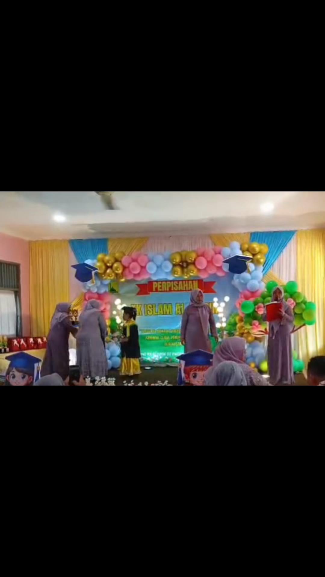 @finaQurniawati_MUA