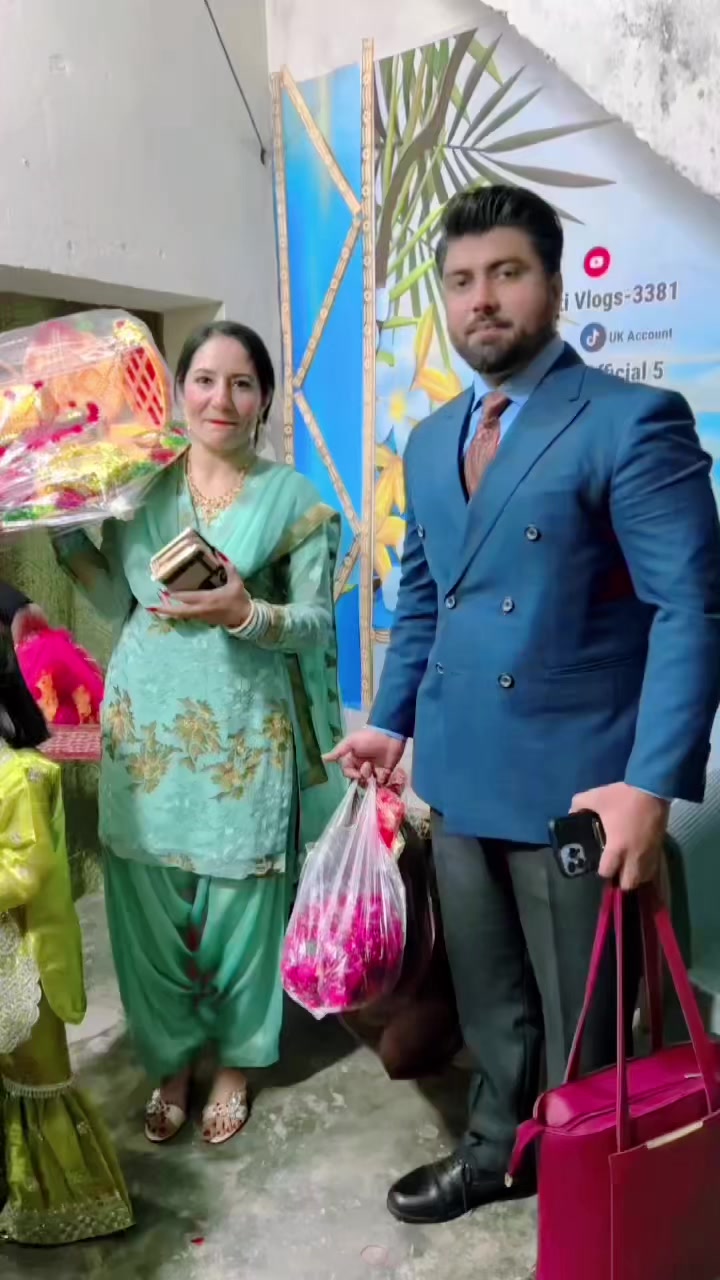 @Nusrat bhatti