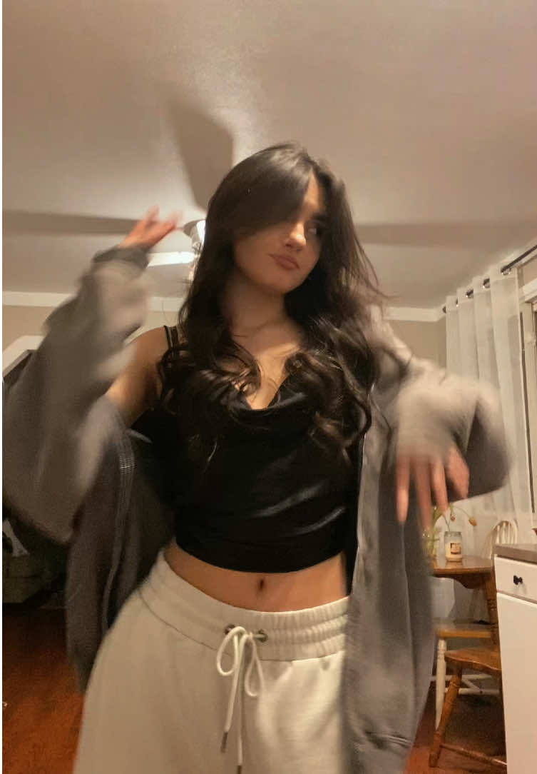 @karebear 🧸