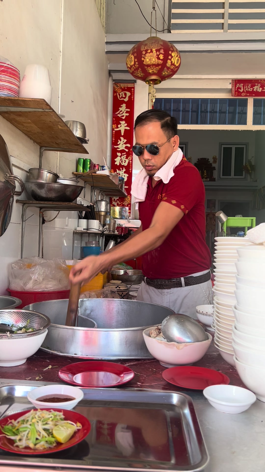@មីគាវហេងហេងក្រុងកំពត