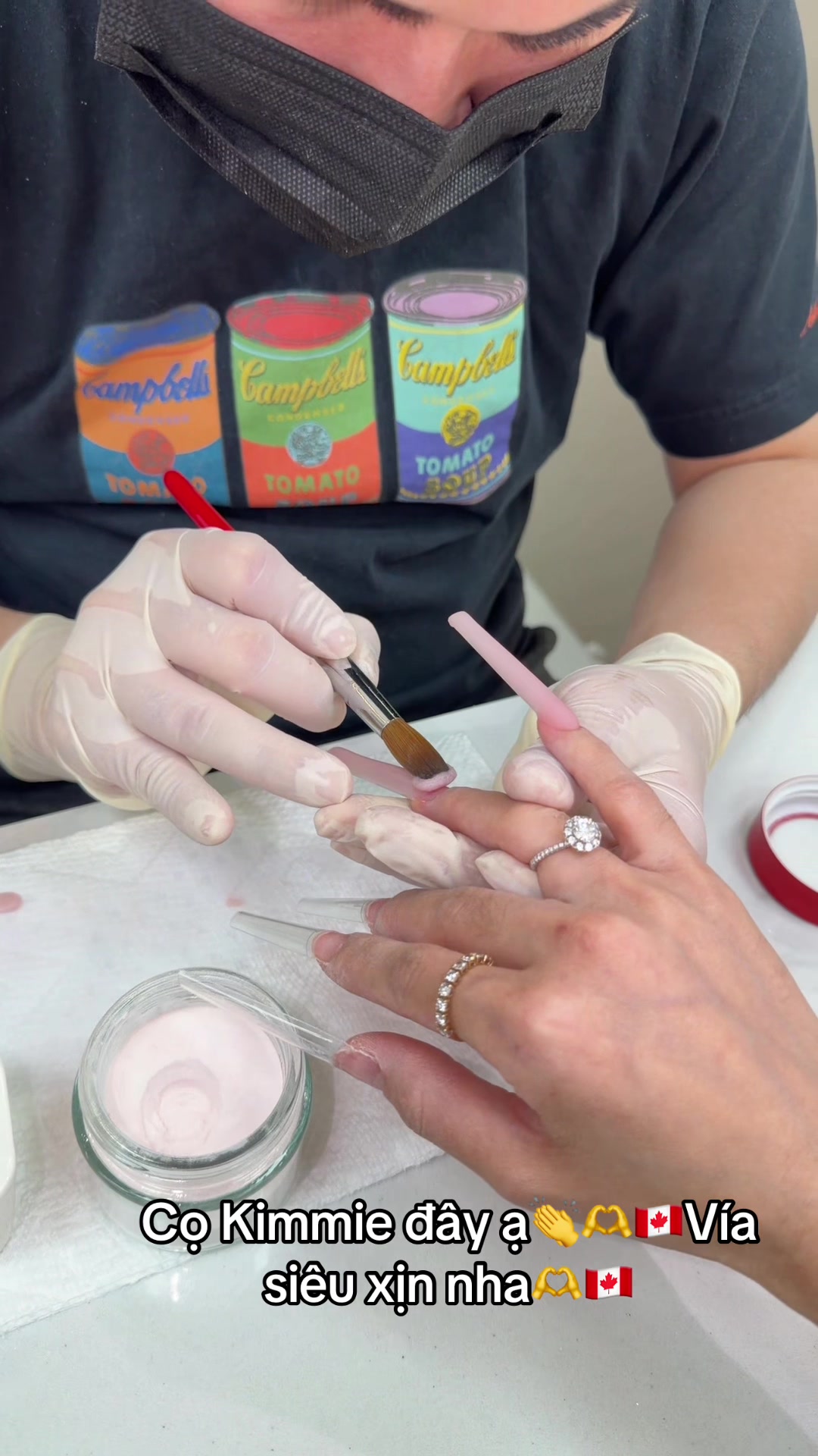 @KimmieNails🇻🇳&hearts;️🇨🇦Tấu H&agrave;i😜