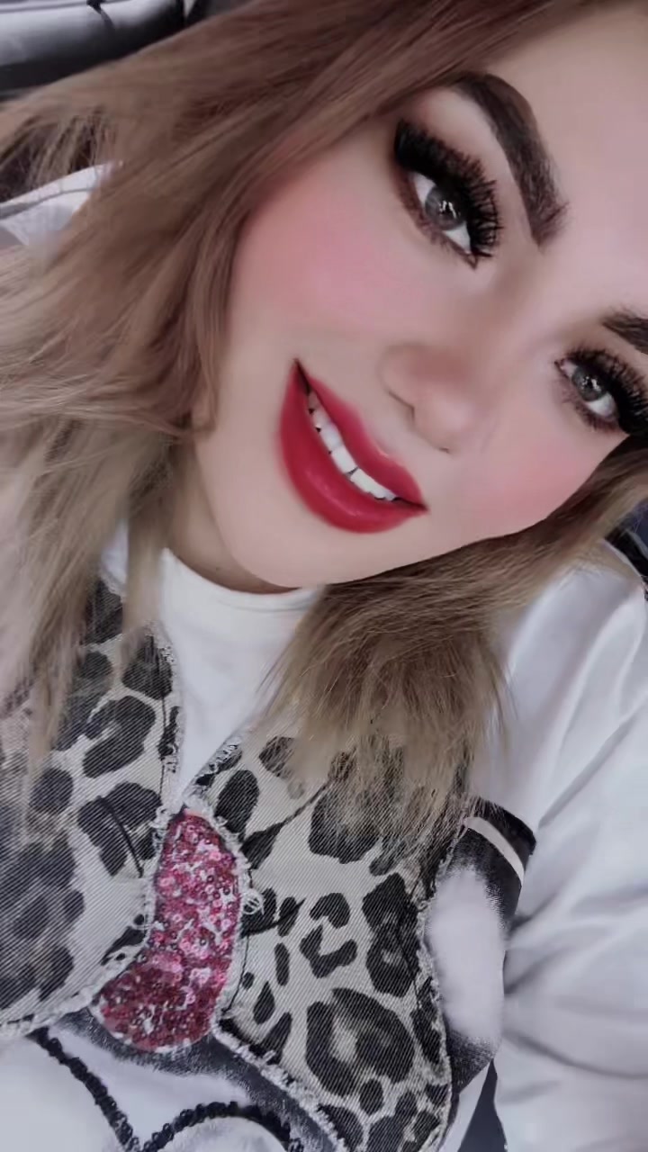 @usuario x