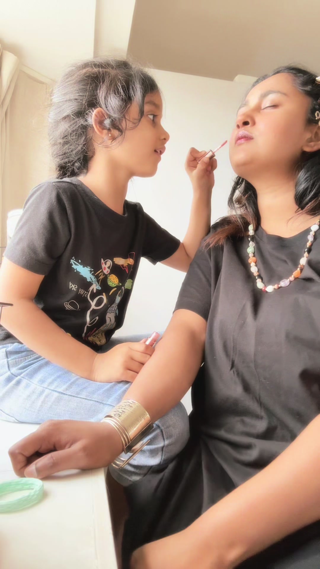@NADEEMA LIYANAARACHCHI