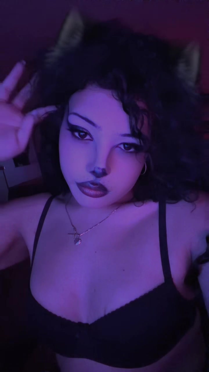 @hoesephine