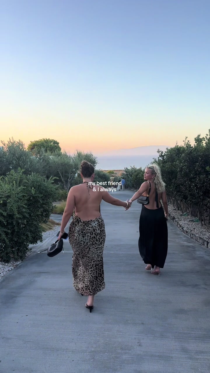 @charlizewalker