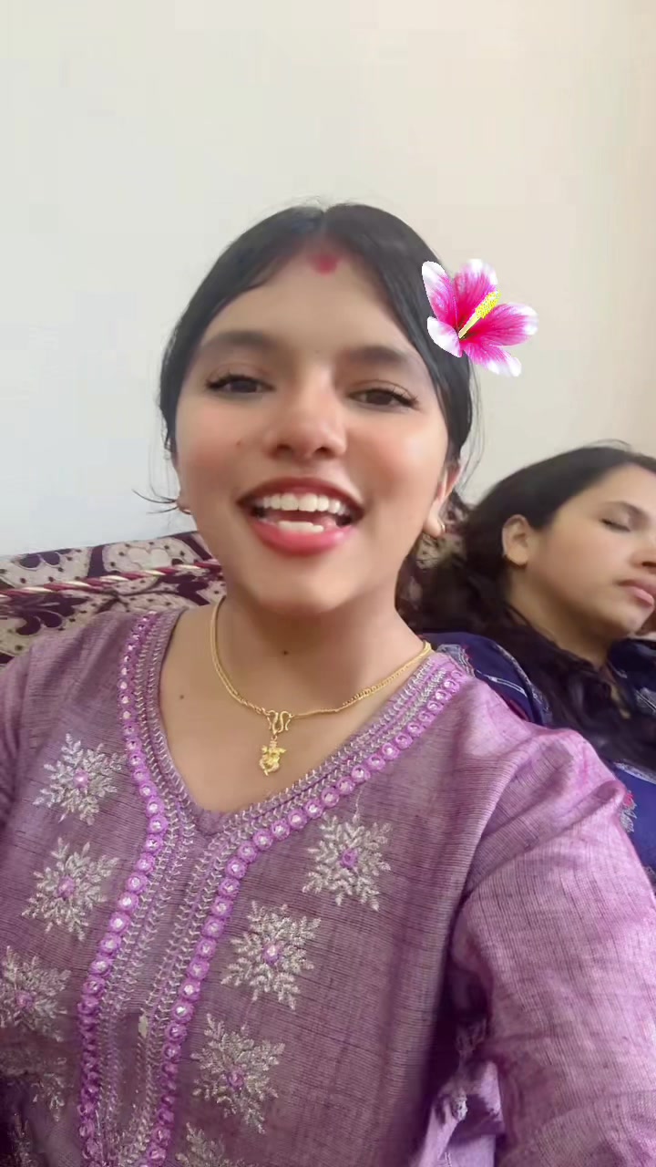 @SarishaBhari 🌷🌷