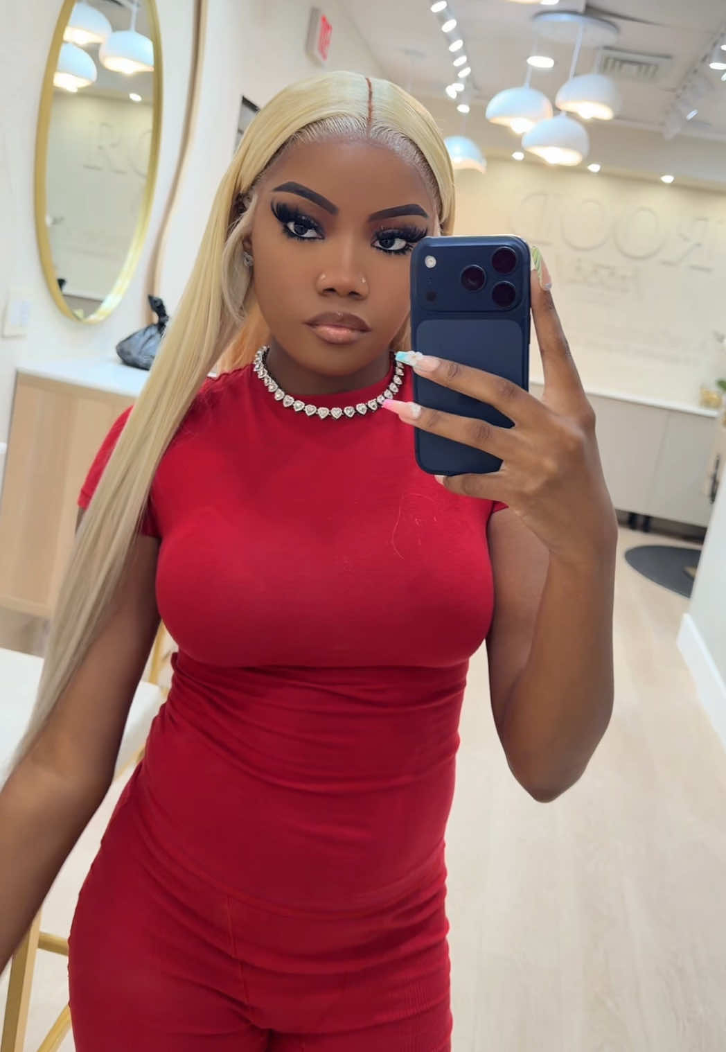 @𝐈'𝐦𝐚𝐧𝐢