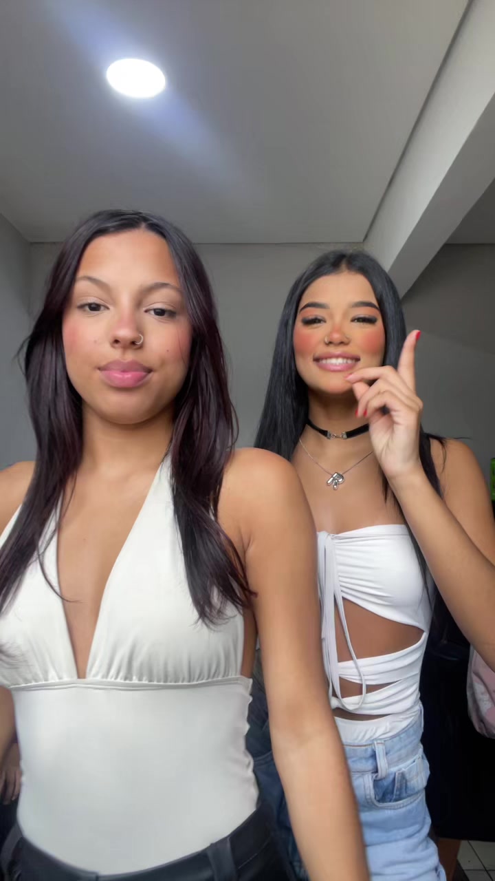 @Lara