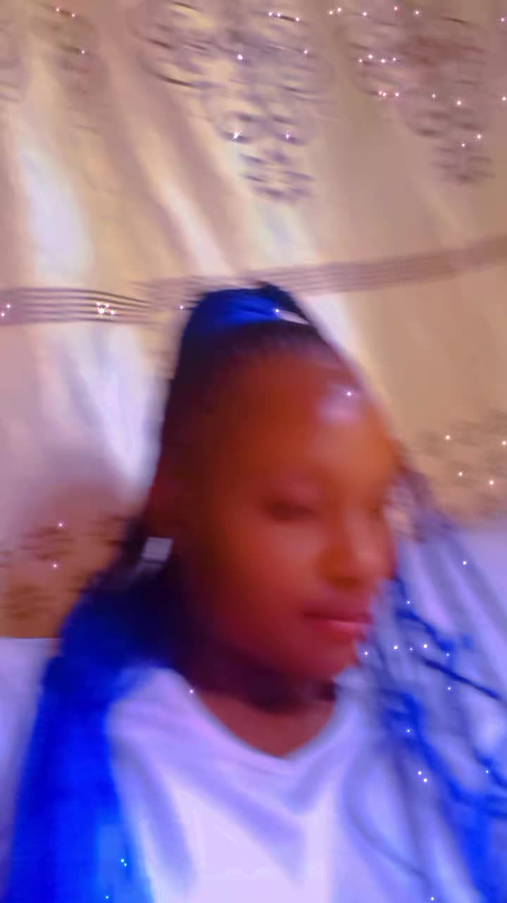 @elizabethkahkitho