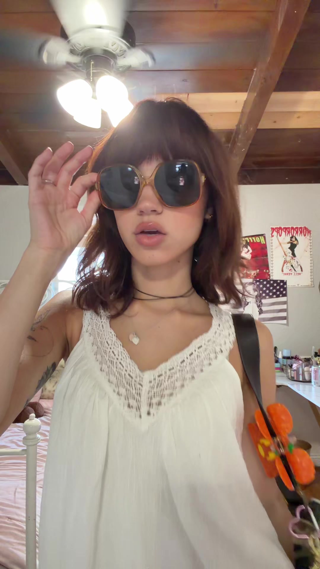 @halenaswrld