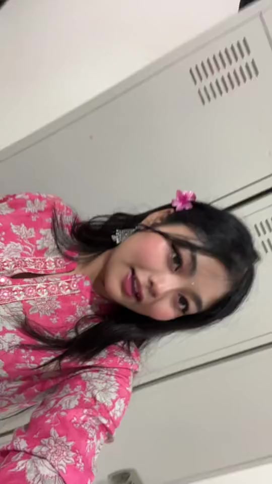 @🐼