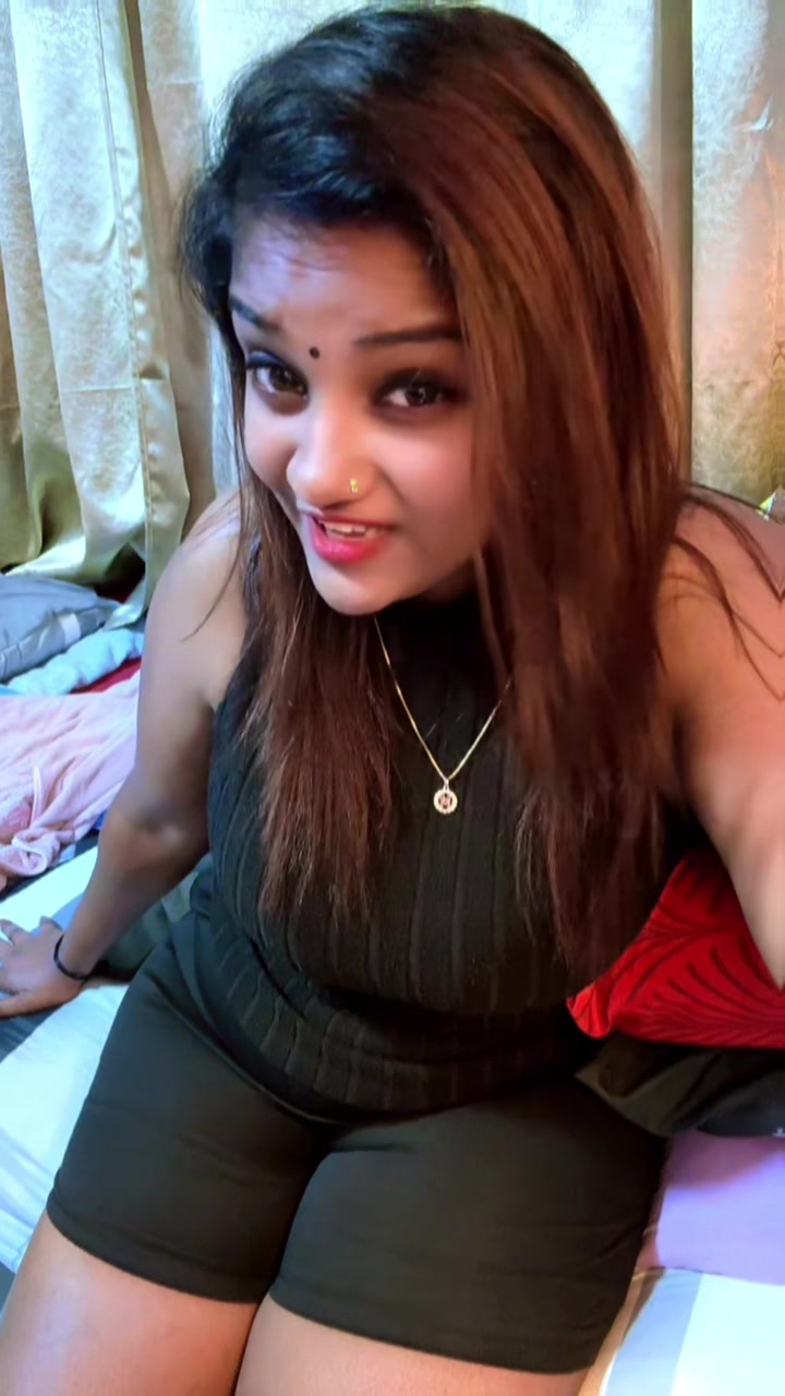 @Malini🖤💚✨🌻