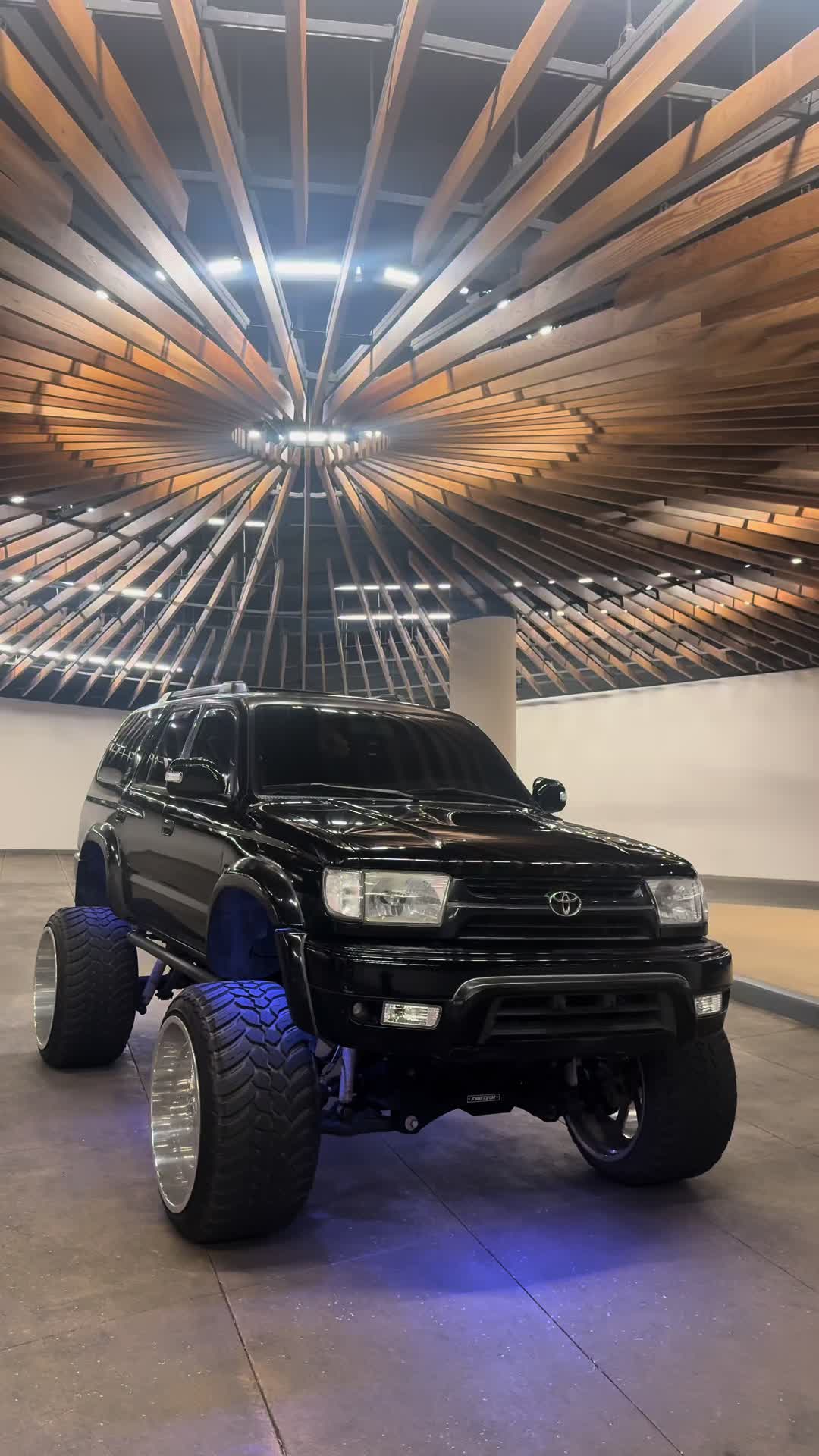 @markbooyet