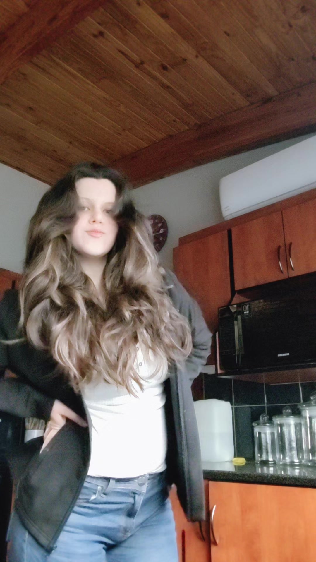 @not_bella