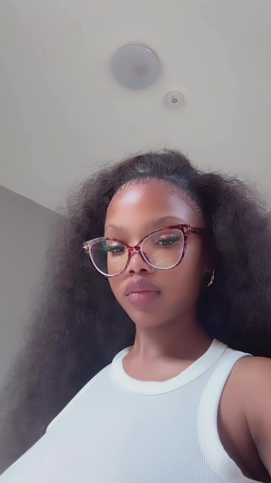 @Monica Mbonambi💕