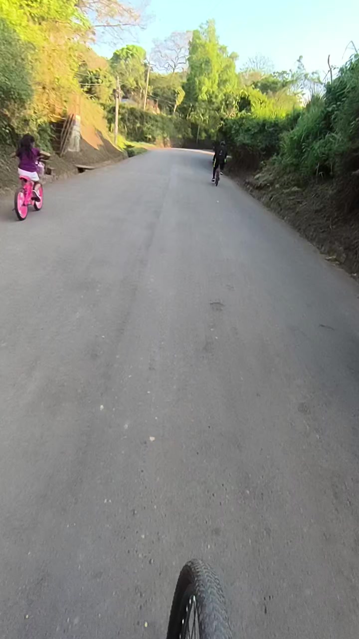 @Josué García