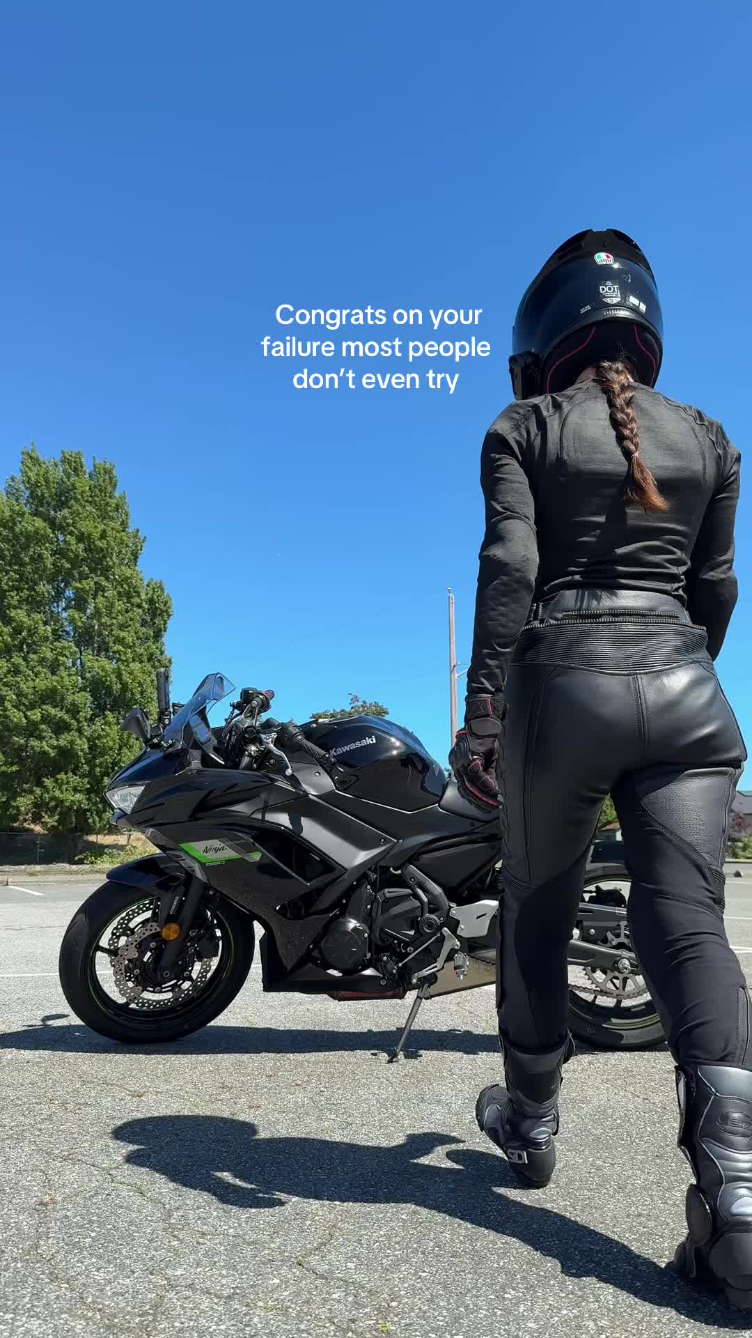 @Tessa 🏍️
