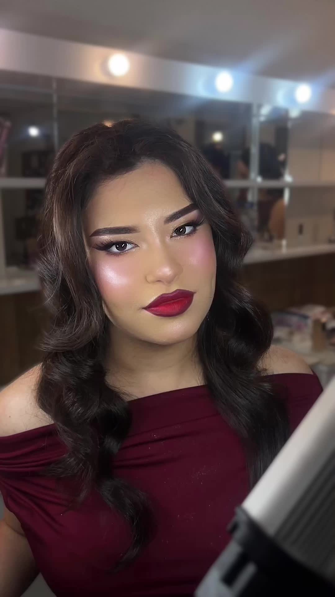 @Matianah_makeup_brows