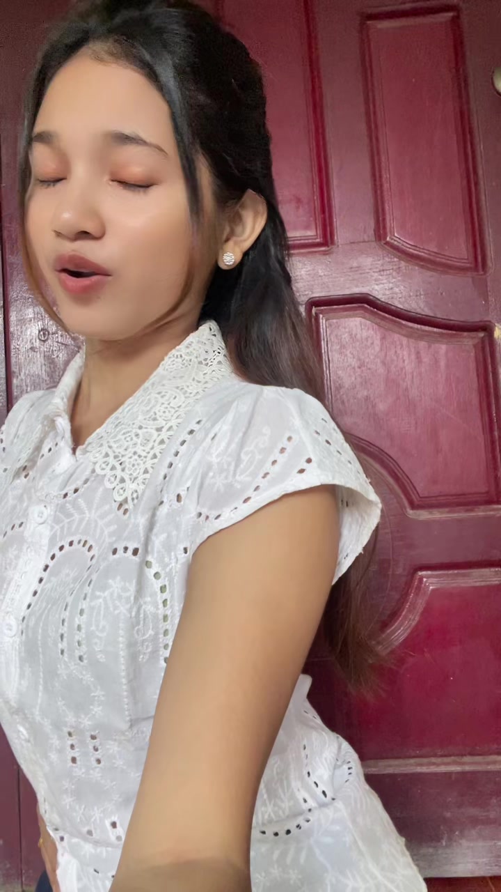 @Yu May