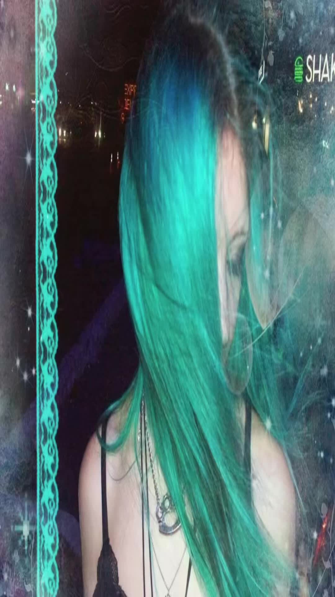 @Pearlescent_spam