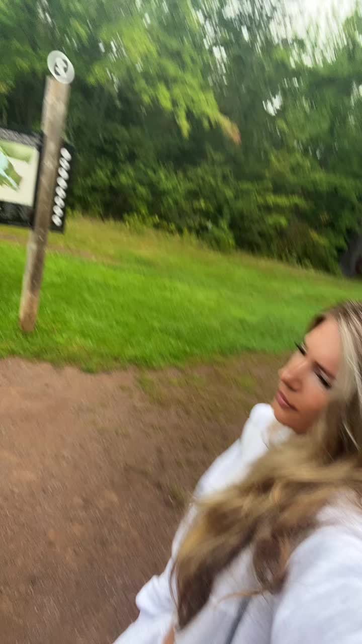 @cryssleb_