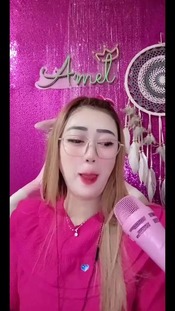 @icha.Laura