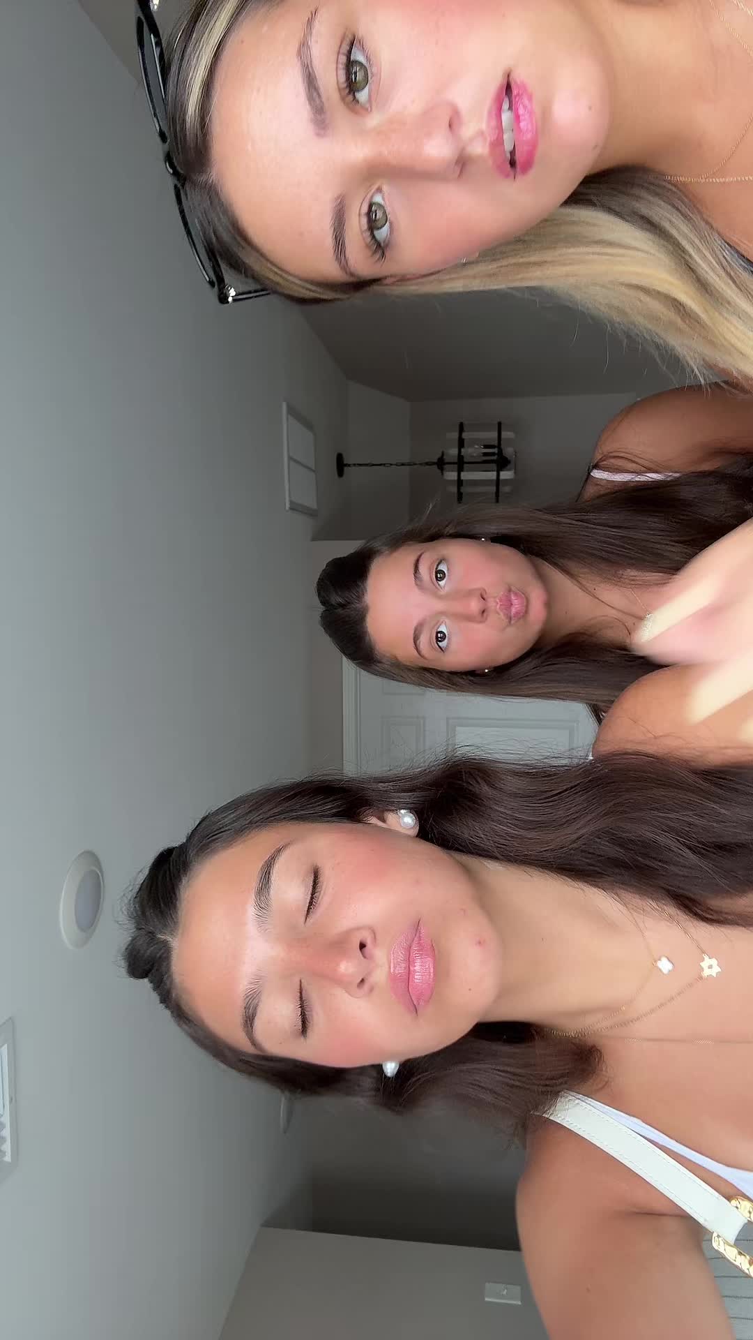 @Sophia