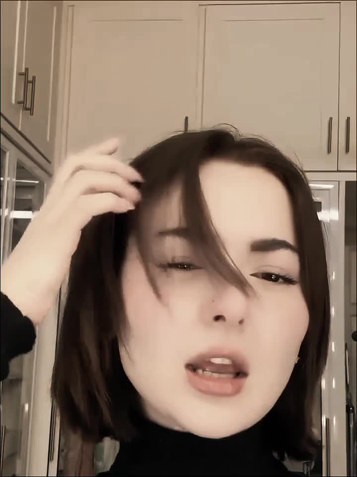 @Hania Aamir