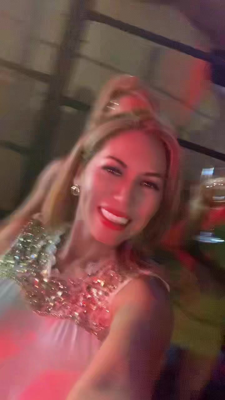@𝓜𝓮𝓵𝓵 𝓥𝓪𝓵𝓿𝓮𝓻𝓭𝓮