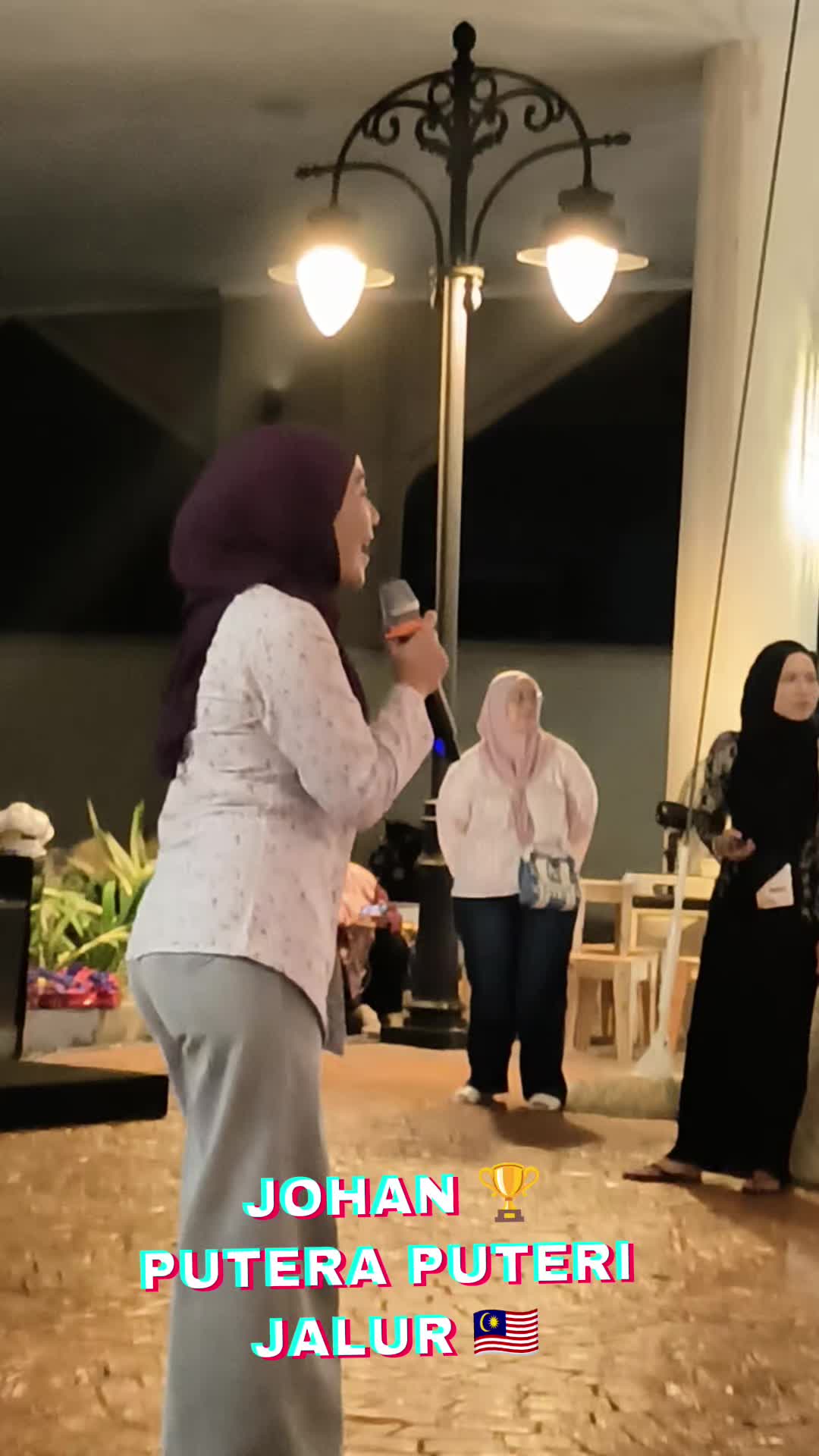 @ALLYSHA RAIHANA
