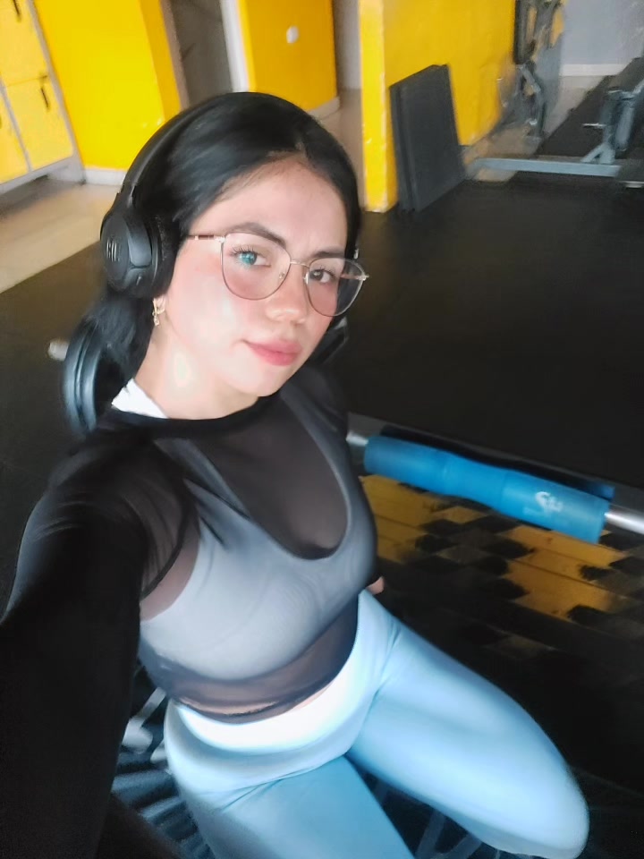 @roz 🩷