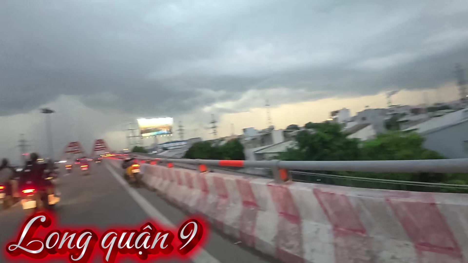 @Long Quận 9