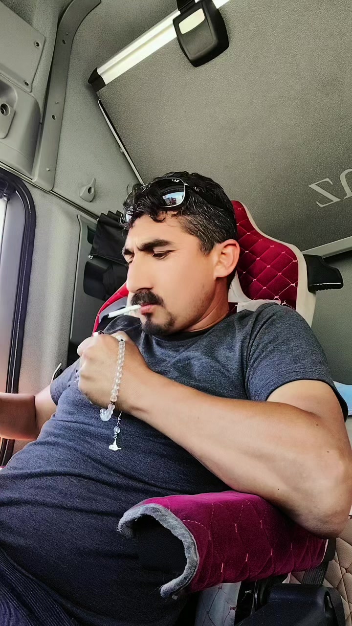 @Yanlıız adam
