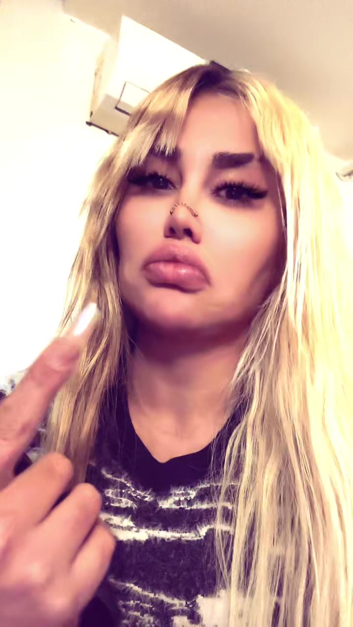 @parniyan