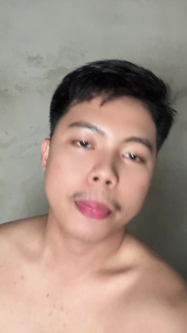 @Itskiminggie on ig