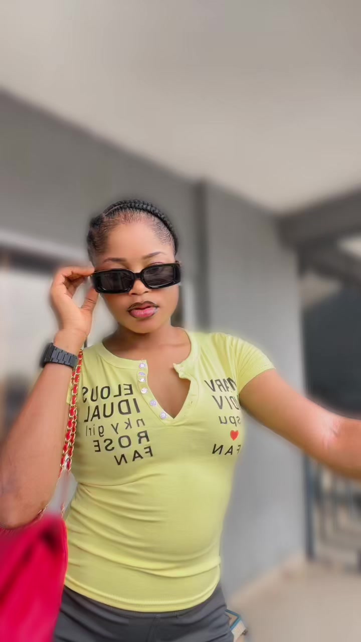 @Oluwabukola🎀💝