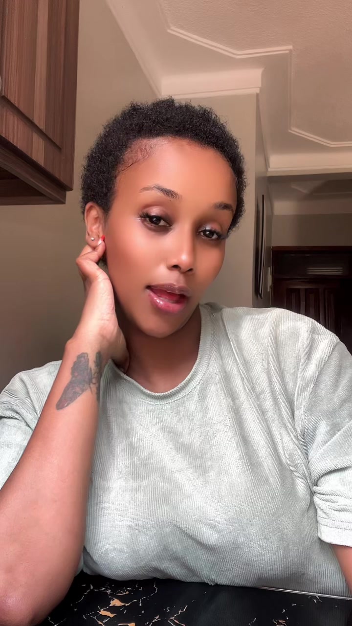 @LOVER🦋🤍